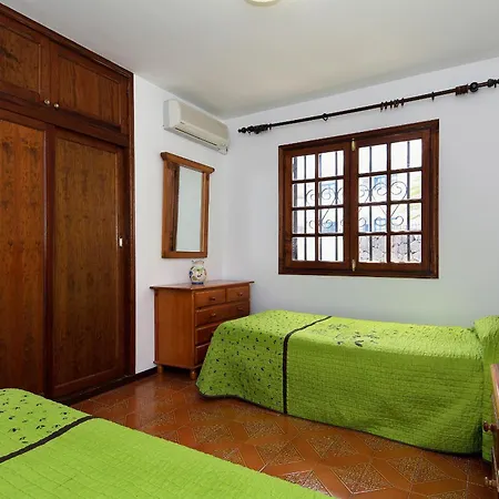3br Beach House - Solarium Terrace Shower