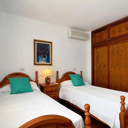 3br Beach House - Solarium Terrace Shower Вилла *